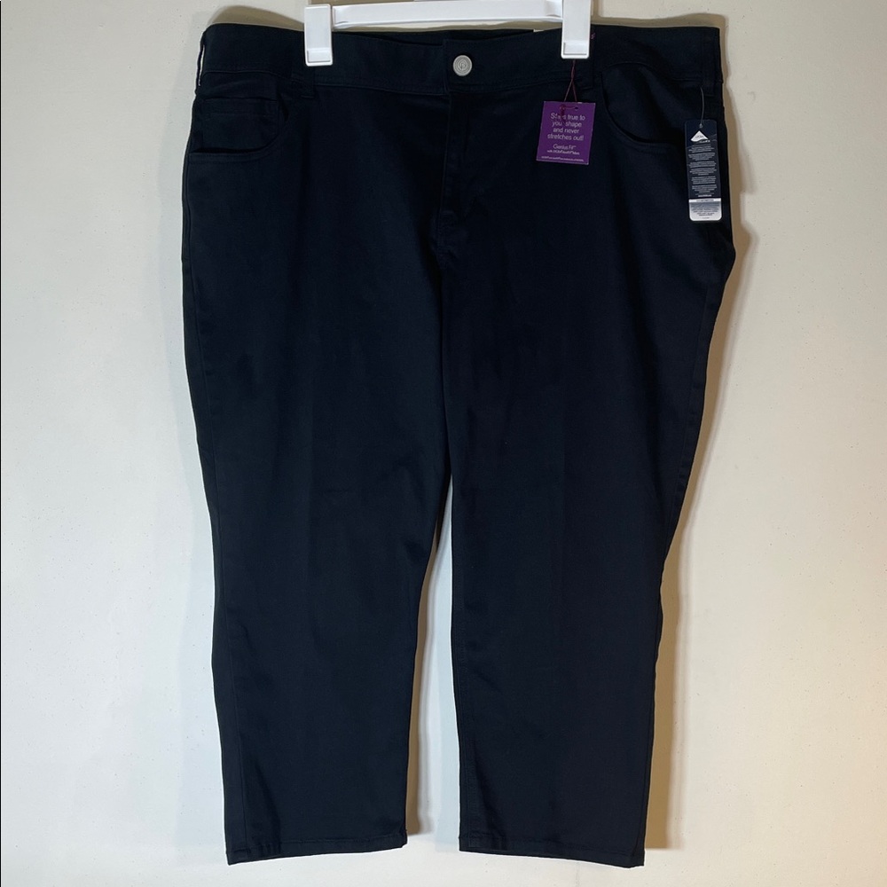 Lane Bryant Genius Fit Capri Jeans - Black. 22. NWT.
